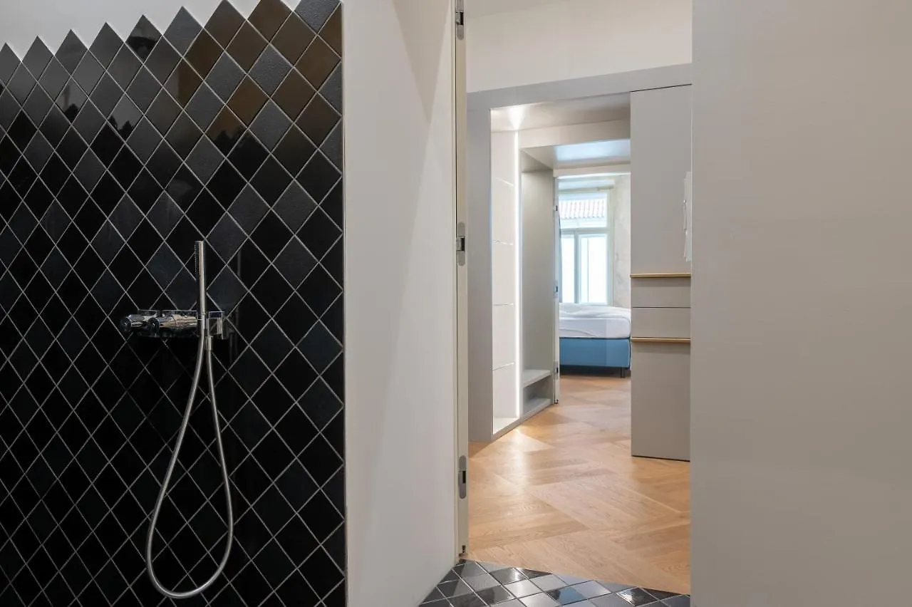 Luxury Old Town Apt, Parking Apartment Prague
